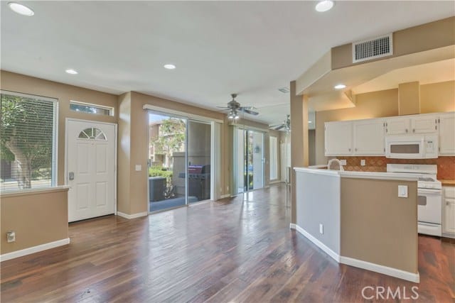 1069 South Positano