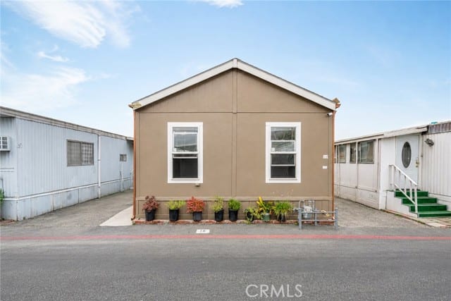812 N Loren Avenue