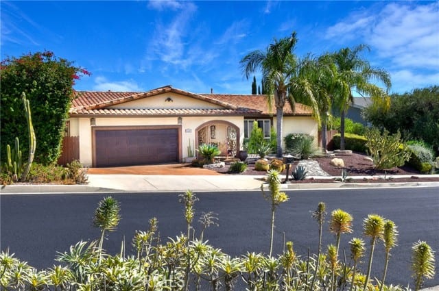 6700 Vickiview Drive, West Hills, CA 91307
