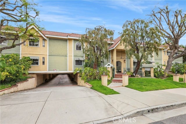25 Palmetto Drive