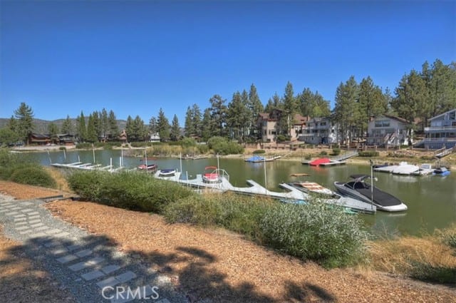 39802 Lakeview Drive