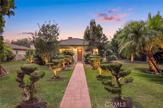 1425 South Santa Anita