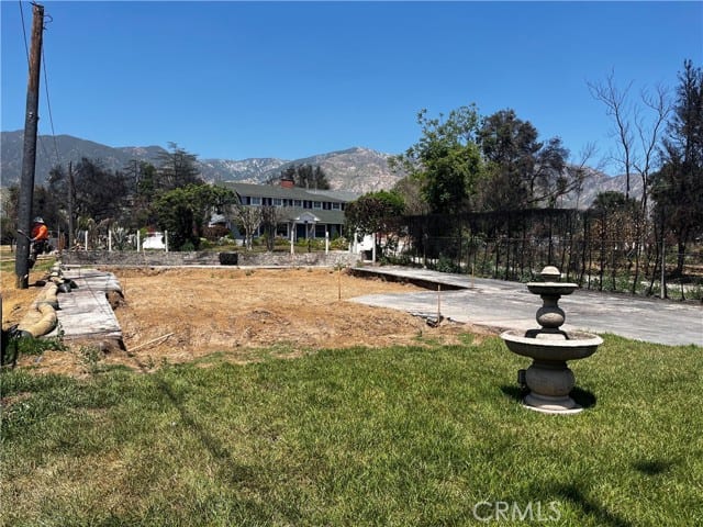 419 West Altadena Drive