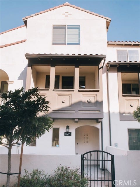 2623 Glamis Court