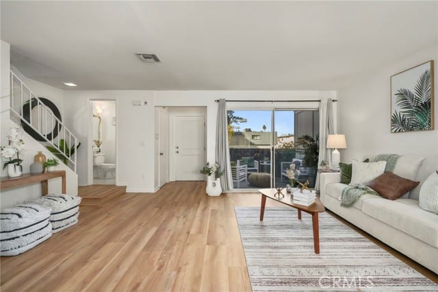 18550 Hatteras Street, 87, Tarzana, CA 91356