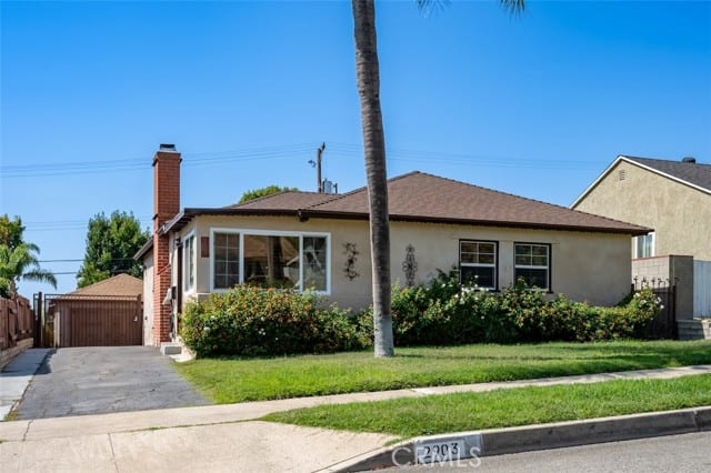 2903 North Lincoln, Burbank, CA 91504