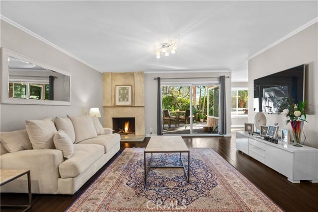 24306 Hillview