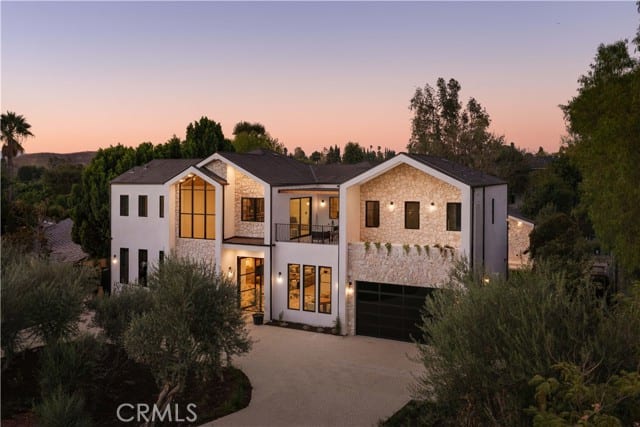 4744 Vista De Oro Avenue, Woodland Hills, CA 91364