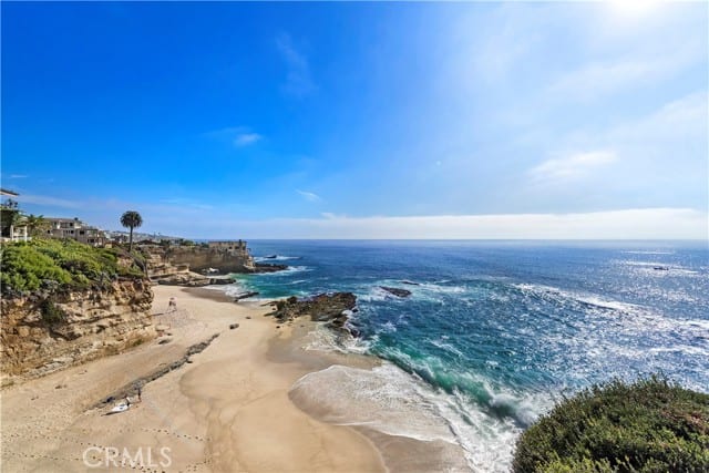 31561 Table Rock Drive, 202, Laguna Beach, CA 92651