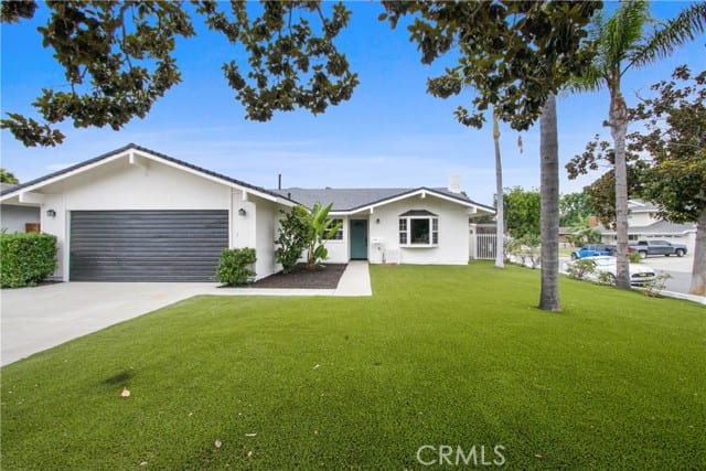 441 North Roni Lane
