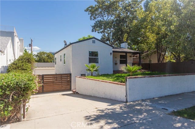 210 North Naomi, Burbank, CA 91505