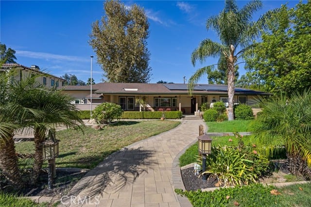 17183 Sunburst, Northridge, CA 91325