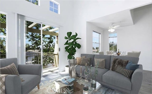 4 Woodcrest Lane