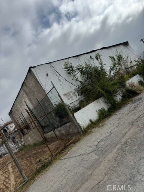2427 Lake