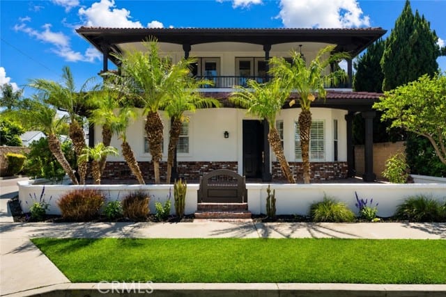 267 Mesa Dr, Costa Mesa, CA 92627
