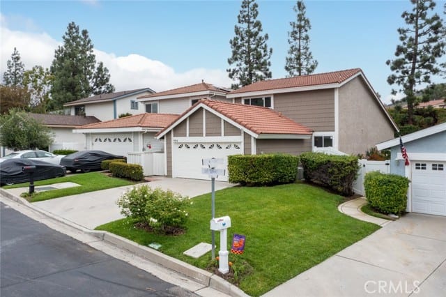 924 South Lake Summit Drive