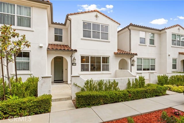 875 East Mountain Way