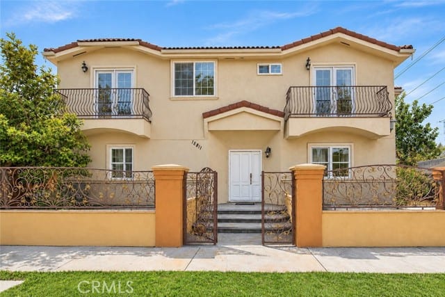 18811 Topham, Tarzana, CA 91335