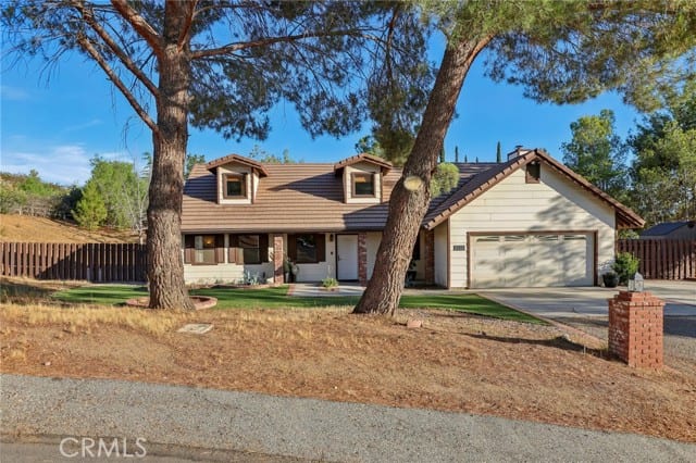 2112 Cattle Creek Road