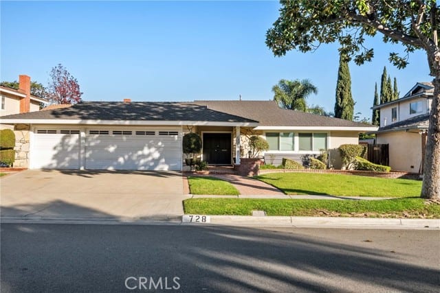 728 South Vale
