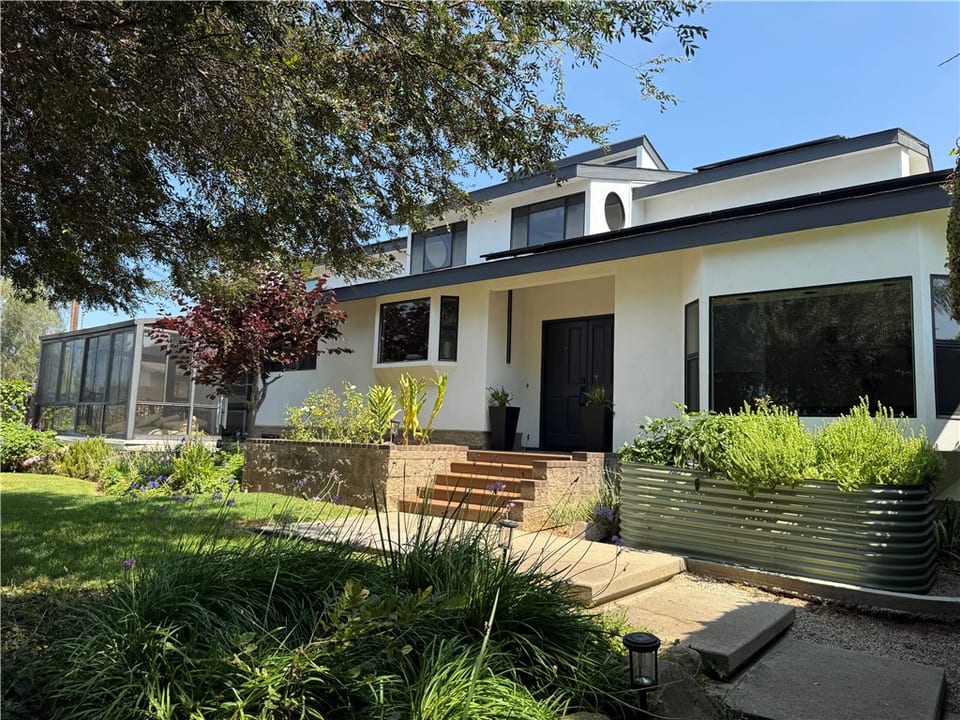 1931 Warmlands Avenue, Vista, CA 92084