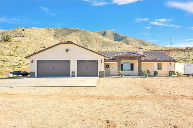 21945 Mountain View Road