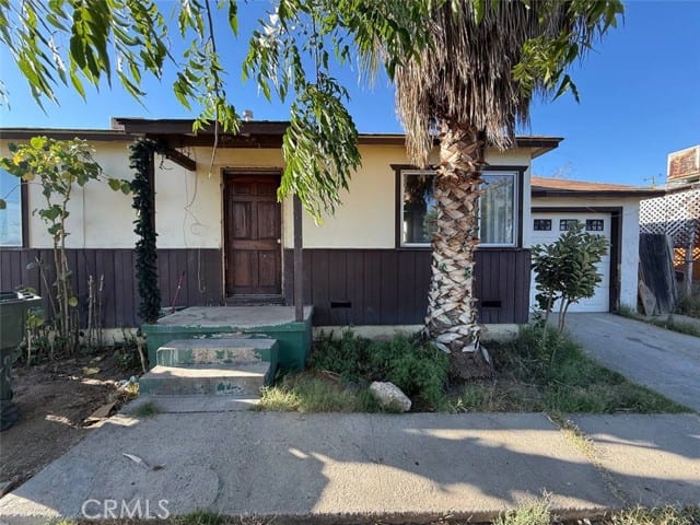 4504 Mesa Drive