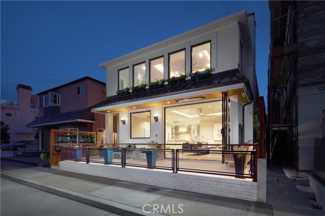 1311 West Bay Avenue, Newport Beach, CA 92661