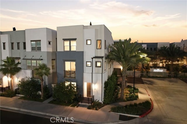 133 Jessup, Tustin, CA 92780