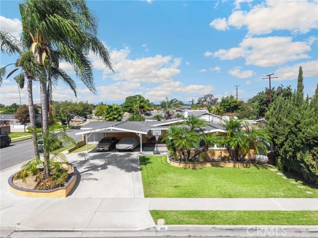 2113 West Niobe