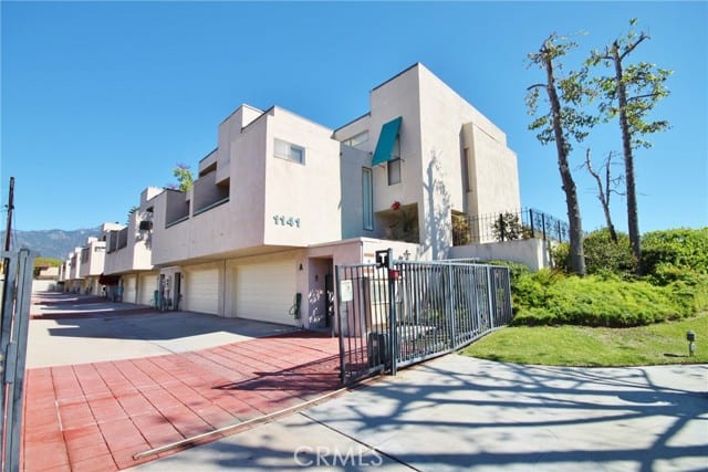 1141 West Duarte Road