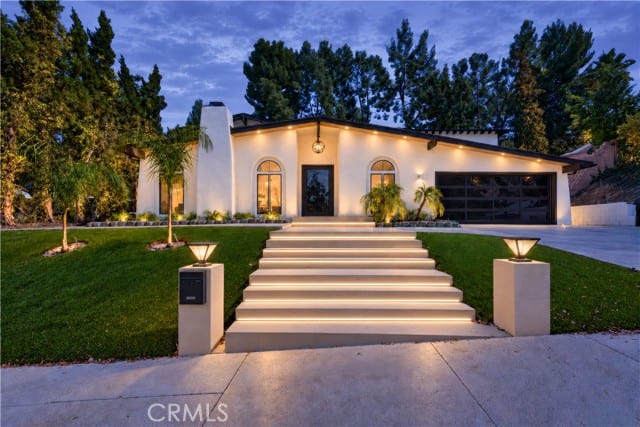 4348 Topanga Canyon Boulevard, Woodland Hills, CA 91364