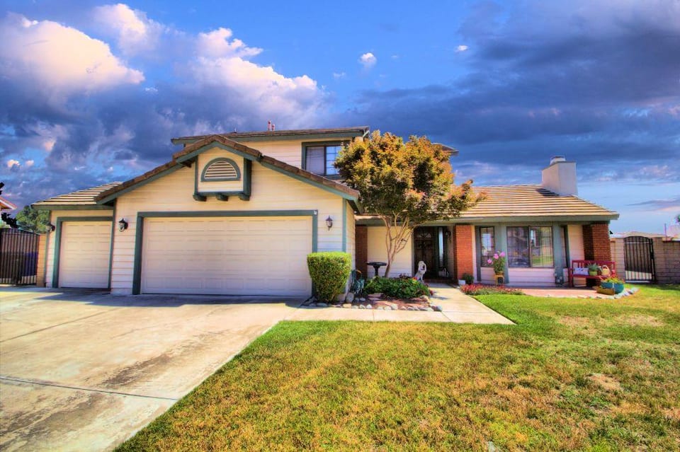 9937 Manzanita Drive