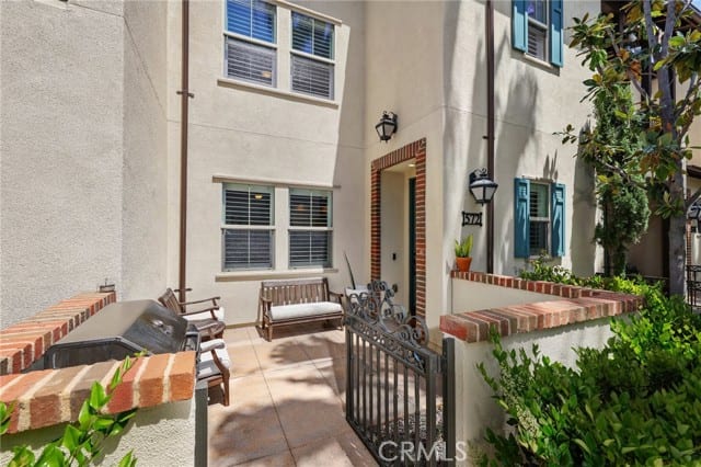 572 South Melrose Street