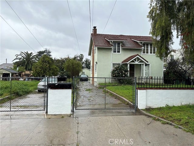 840 Mountain View Street