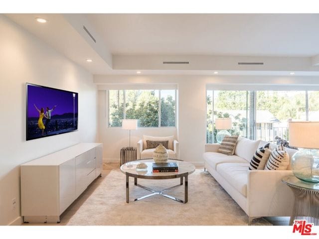 838 North Doheny Drive, 302, West Hollywood, CA 90069
