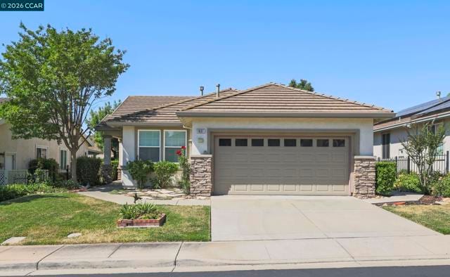 1637 Regent Dr