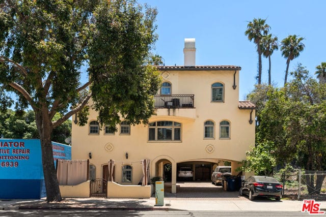 44 East Thompson Boulevard, Ventura, CA 93001