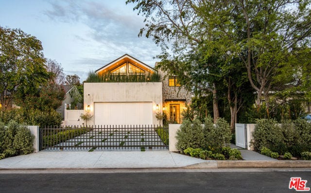 4210 Bellaire Avenue, Studio City, CA 91604