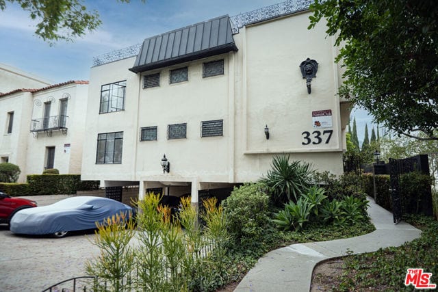 337 North Palm Drive