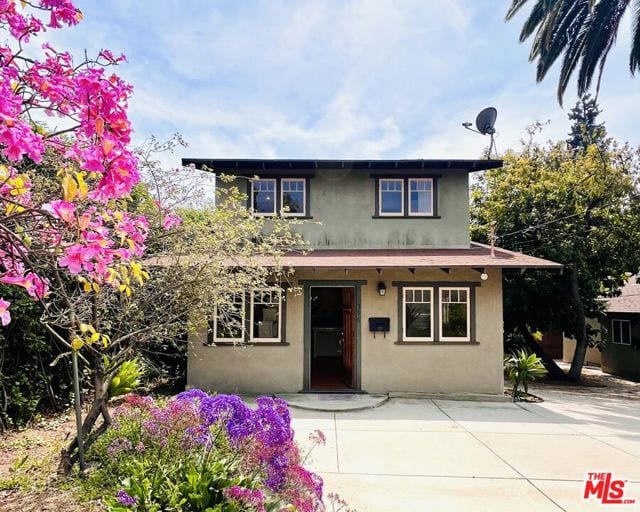 396 East ALTADENA Drive