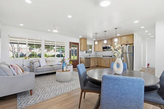 9462 Doheny Road, Santee, CA 92071