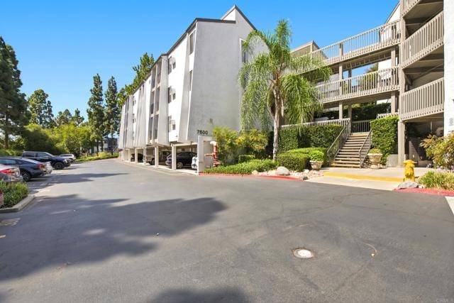 7500 Parkway Drive, 207, La Mesa, CA 91942