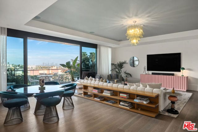 8420 West Sunset Boulevard, 504, West Hollywood, CA 90069