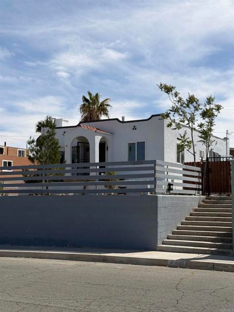 232 East Fredricks Street