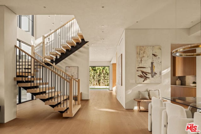 4724 Halbrent Avenue, Sherman Oaks, CA 91403