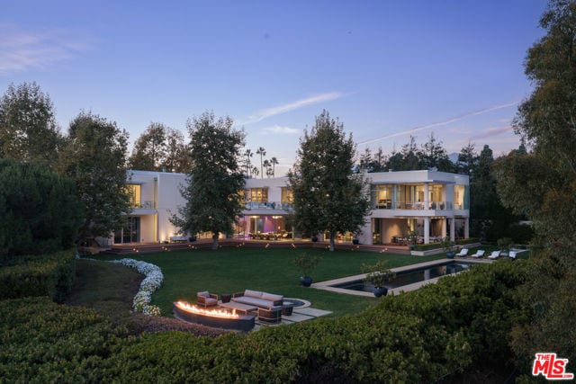 652 Chautauqua Boulevard, Pacific Palisades, CA 90272