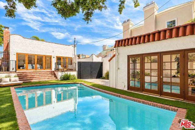 939 North Wetherly Drive, West Hollywood, CA 90069