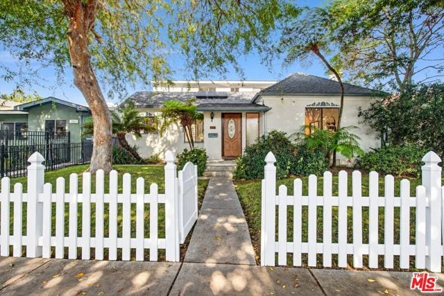 1013 Bay Street, Santa Monica, CA 90405