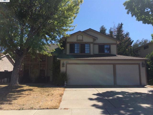 2915 LARKSPUR DR